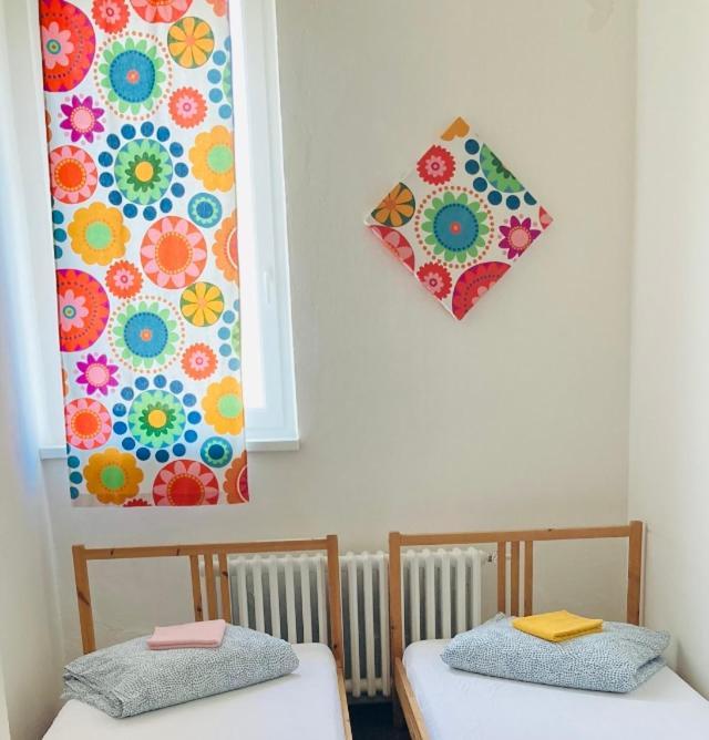 Hostel Praha Ladvi Ngoại thất bức ảnh